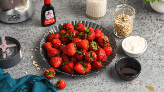 strawberry smoothie for babies and toddlers