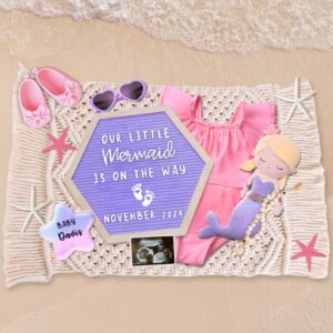 beach pregnancy announcement idea